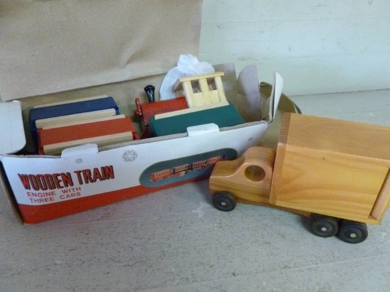 lot 326 image: Wooden Train Set
