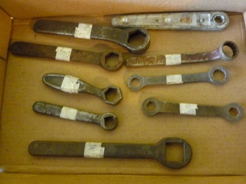 lot 362 image: Tools