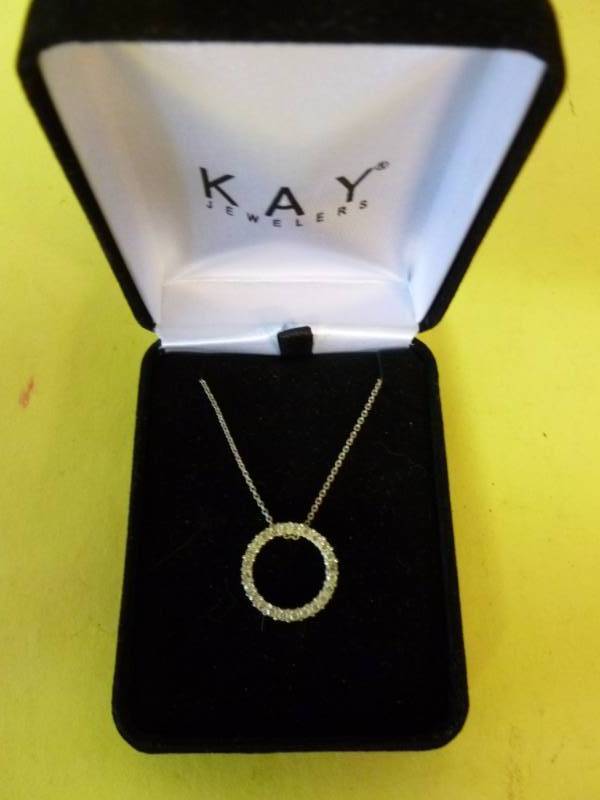 lot 408 image: Jewelry