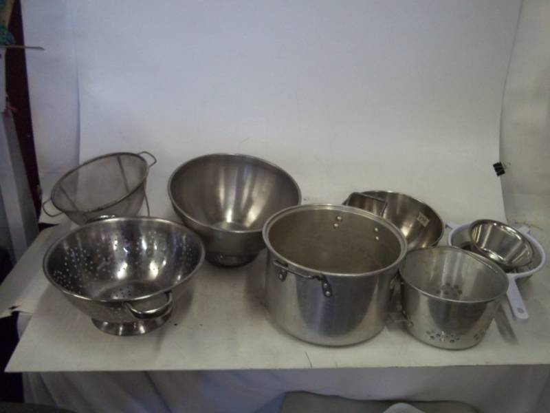 Mixing bowls, strainers and large pot