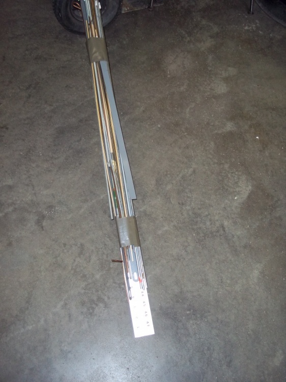 Threaded bar and metal ruler