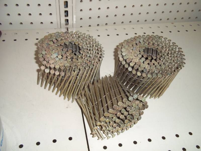 Coil nails