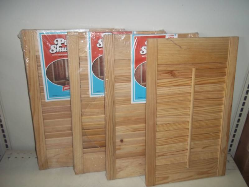 4 pine Shutters 12 x 20
