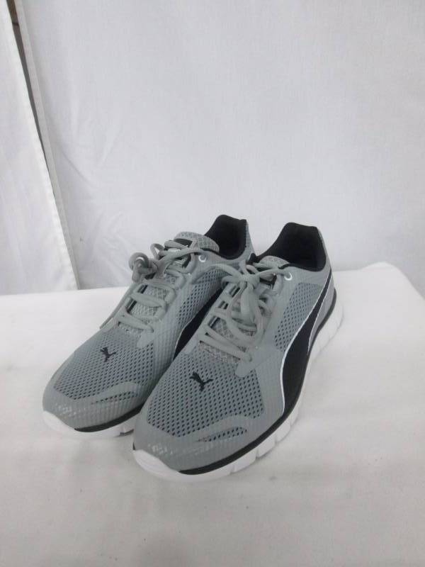 lot 53 image: Puma Mens Blur Running Shoe
