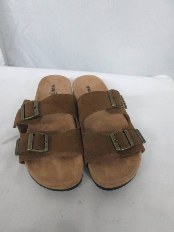 lot 64 image: Minnetonka Womens Gypsy Sandal