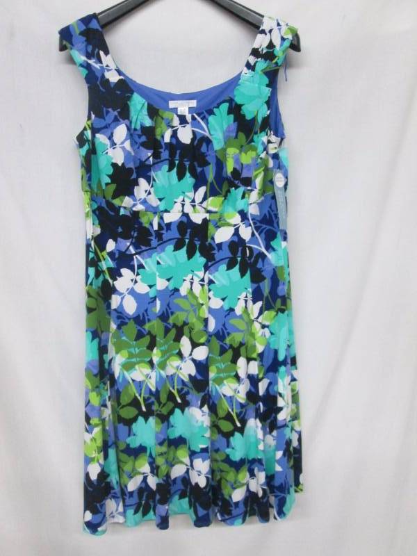lot 74 image: London Times Womens Plus Print Cap-Sleeve Fit-and-Flare Dress