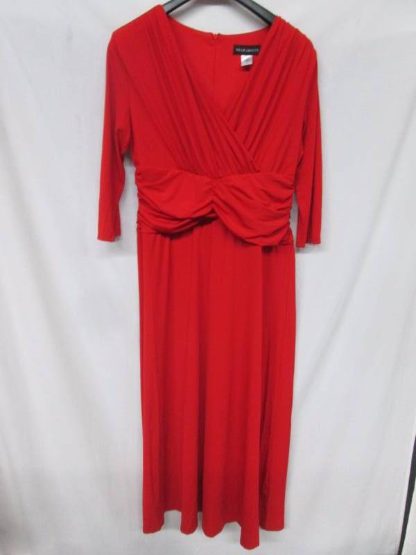 lot 68 image: Wearabouts Misses Twist Waist Dress