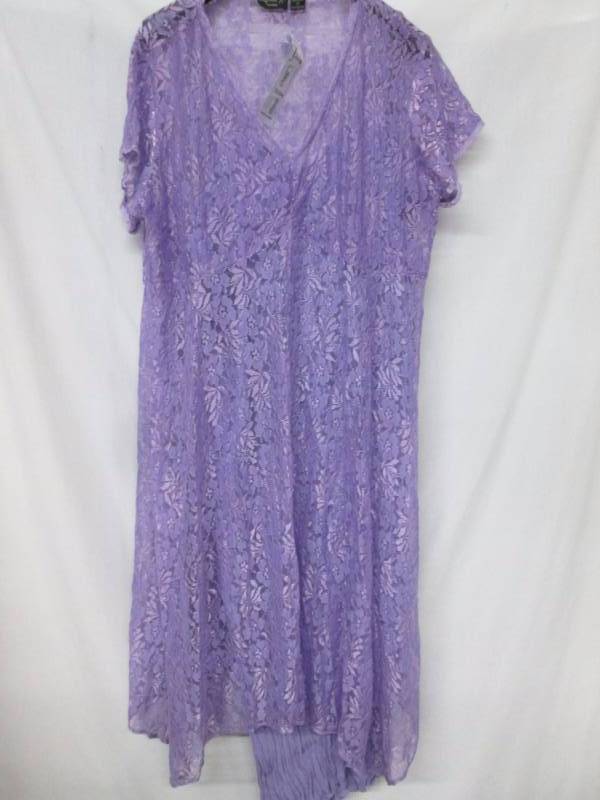 lot 87 image: Lola P Womens Plus Lace Double Ruffle Dress