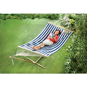 lot 20 image: Alcove Striped Double Hammock with Stand