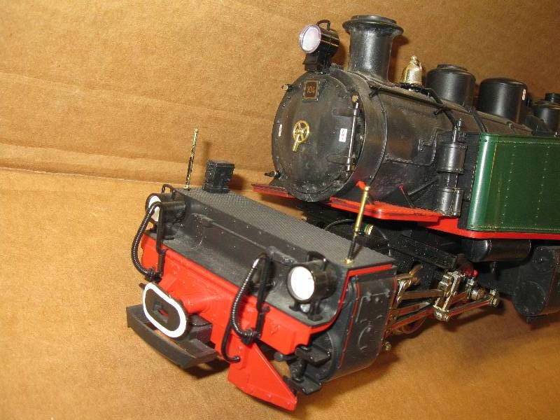 lot 12 image: LGB 2085D Engine