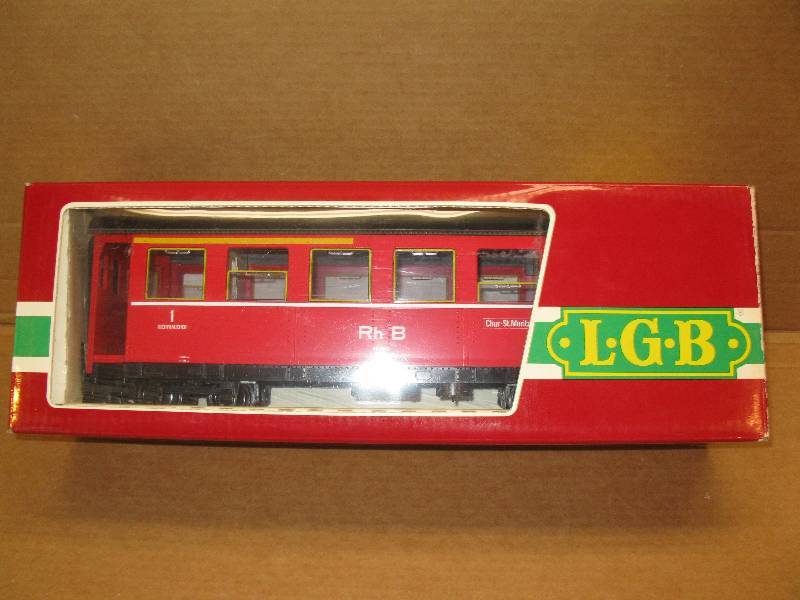 lot 24 image: LGB 3064 Passenger Car - Red