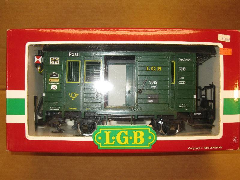 lot 31 image: LGB 3019 Post Car