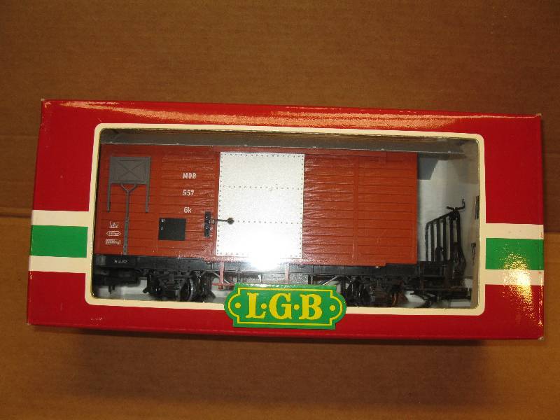 lot 42 image: LGB 4027 Box Car