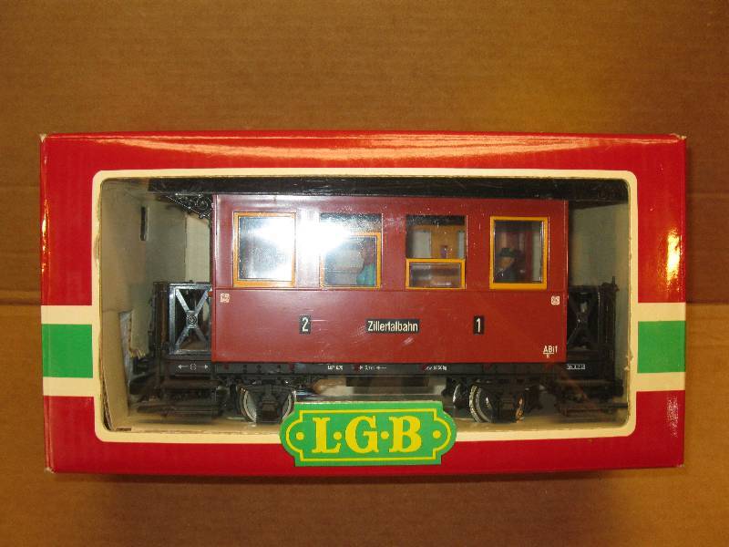 lot 54 image: LGB 3007 Brown Passenger Car