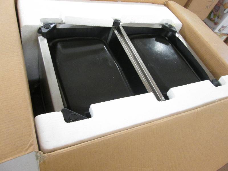 lot 10 image: Ginnys Brand Double Deep Fryer ope...