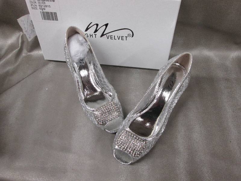 lot 91 image: Midnight Velvet Lacey Sequined Open...
