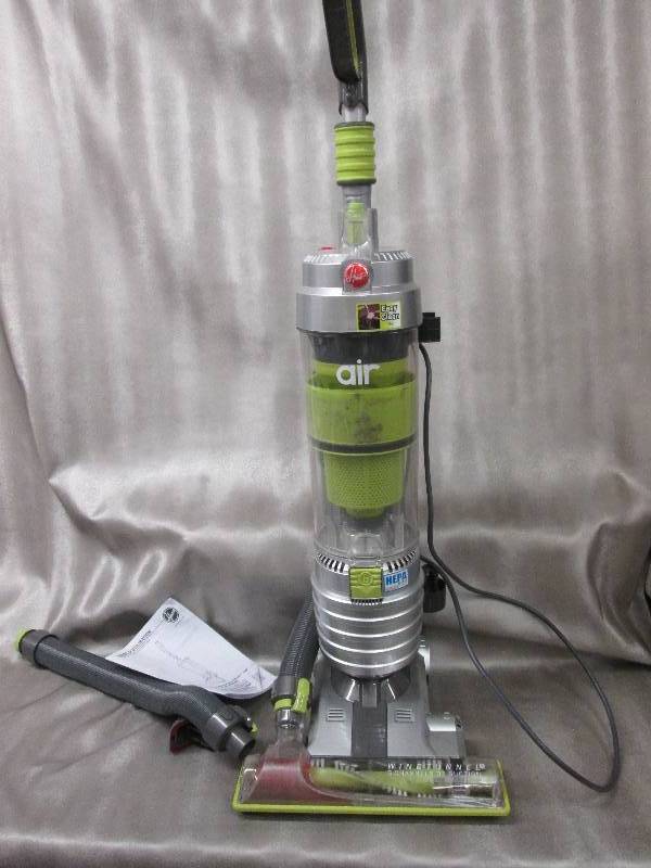 lot 97 image: Hoover WindTunnel 3 Channels of Suc...