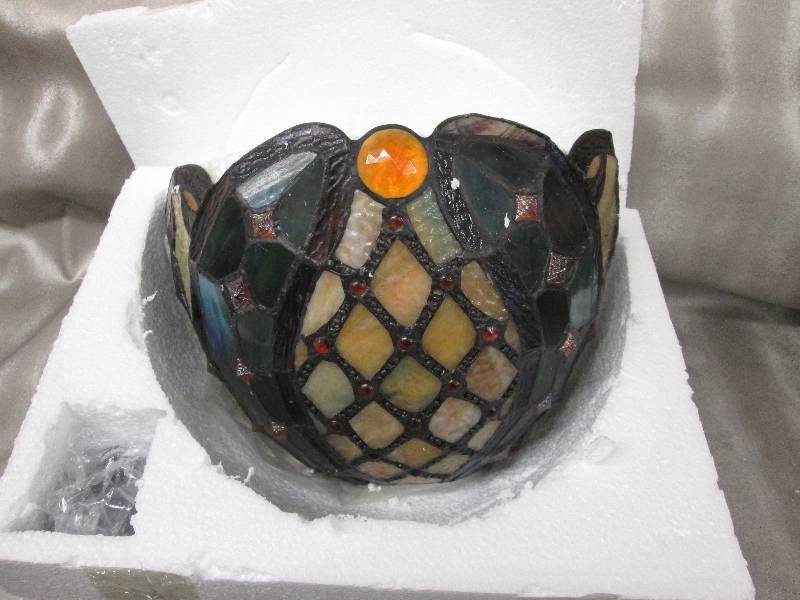 lot 134 image: Stained Glass Wireless LED Wall Sco...