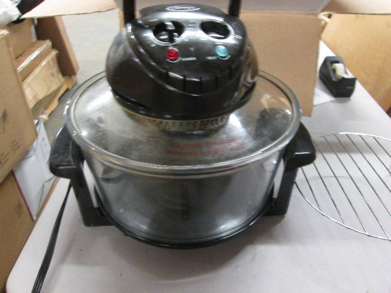 lot 173 image: Ginnys Halogen Convection Oven ope...