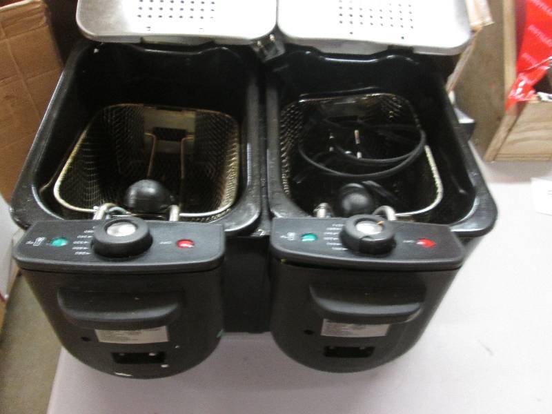 lot 184 image: Ginnys Brand Double Deep Fryer ope...