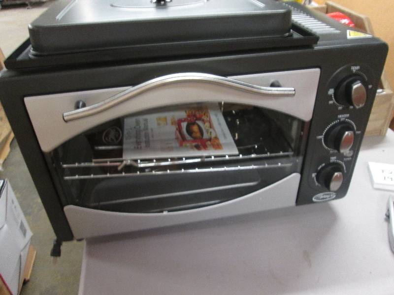 lot 190 image: 10-In-1 Everything Oven by Ginnys ...