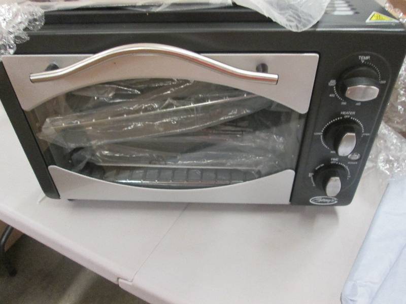 lot 264 image: 10-In-1 Everything Oven by Ginnys ...