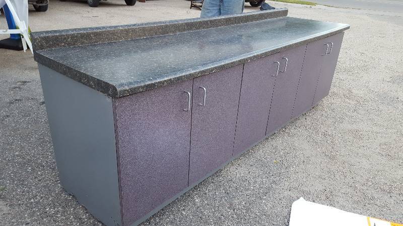 8 Foot Countertop Epiphany Auction Sale K Bid