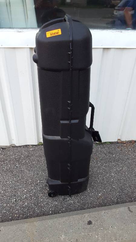 Golf club travel case