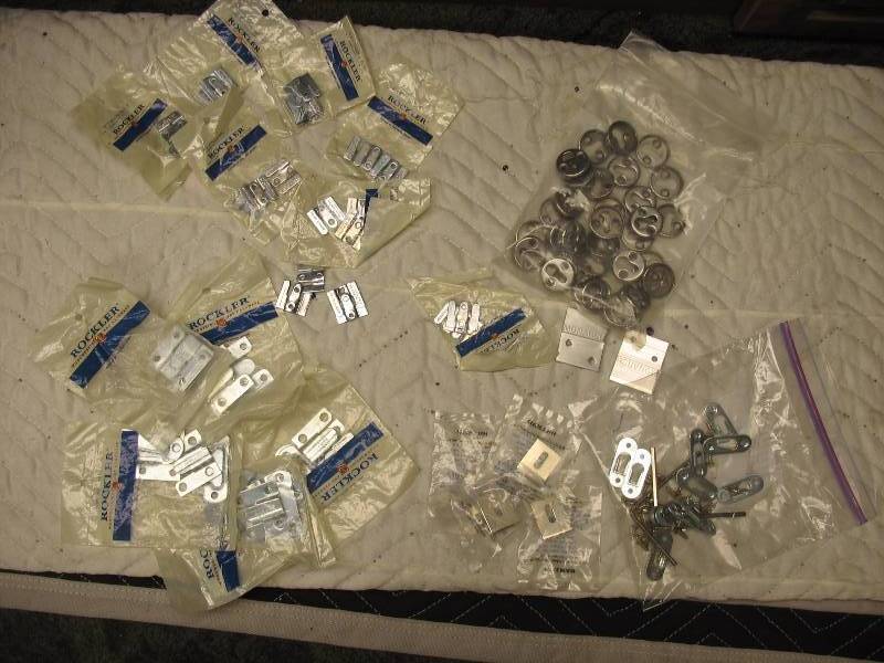 MIRROR CLIPS AND HANGERS
