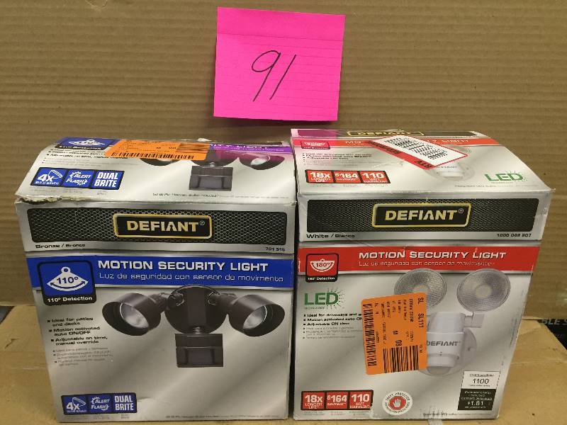 Lot of 2 Defiant Motion Security Lights