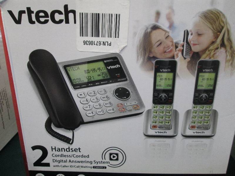 lot 210 image: VTECH  2 Handset Cordless Corded D...