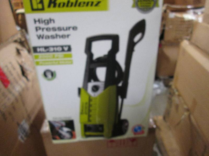 lot 99 image: 2,000 PSI Pressure Washer by Koblen...