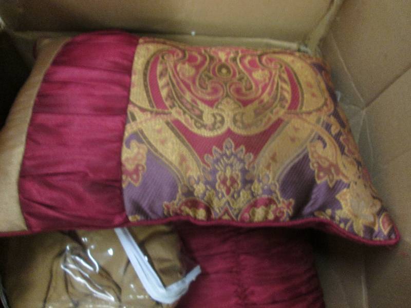 lot 120 image: Queen Comforter Set with Shams, Pil...
