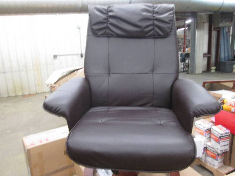 lot 130 image: Soft Brown Leather Office Chair wit...