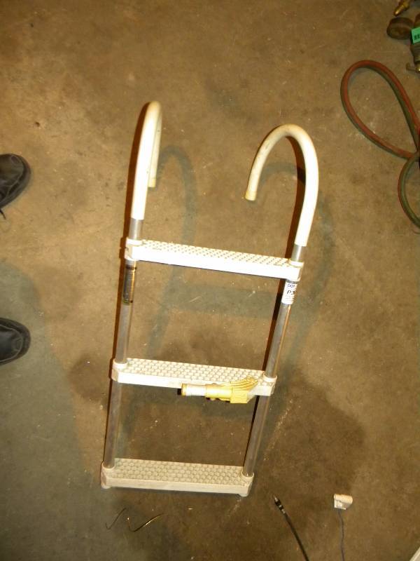 Adjustable Ladder