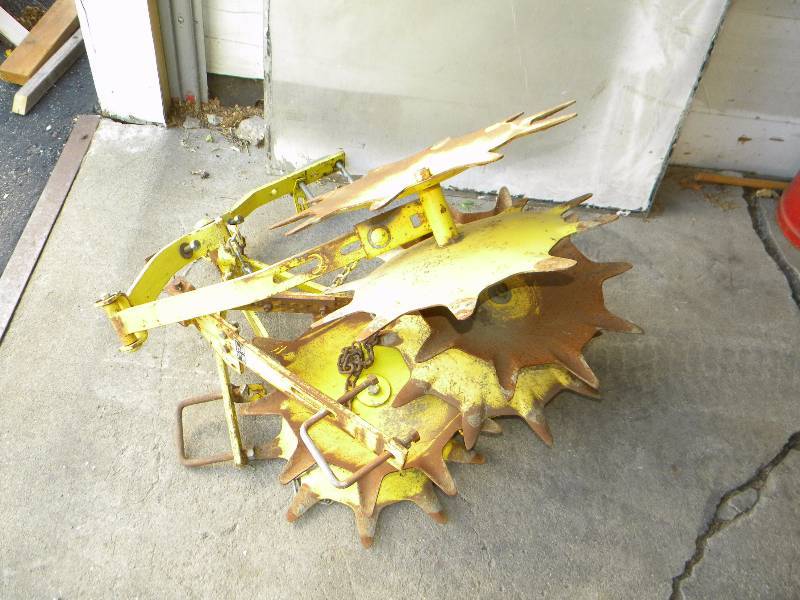 John Deere Cultivator Shields