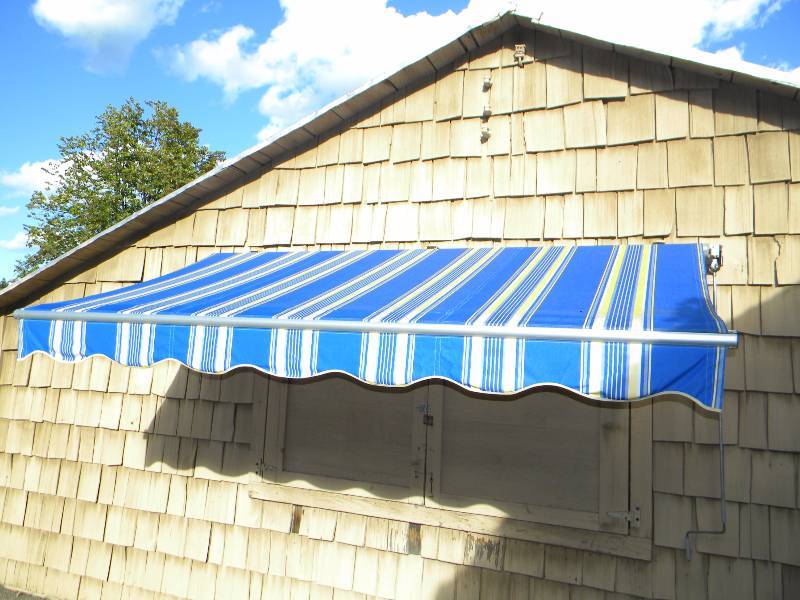 Retractable Awning