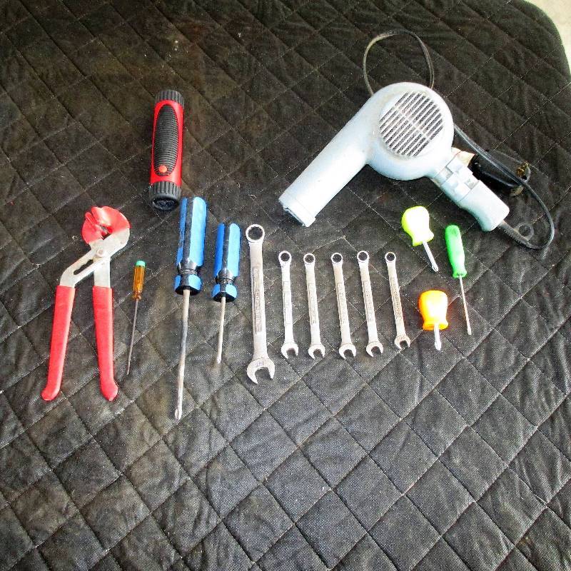 ASSORTED TOOLS