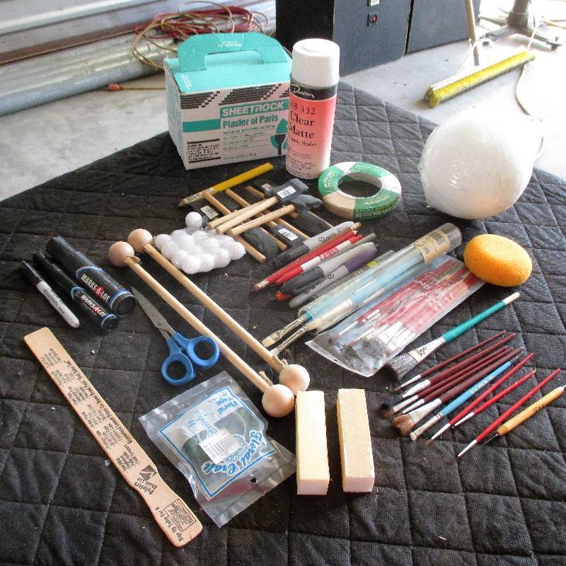 ARTS AND CRAFTS