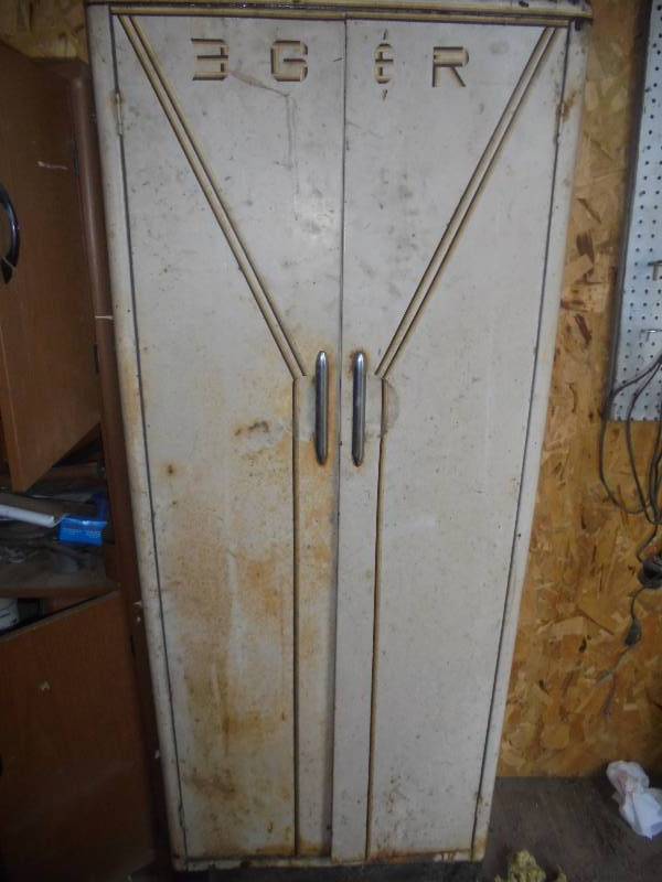 White Metal Cabinet, 65x25x12