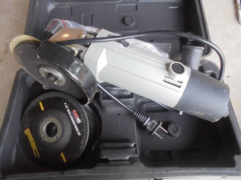Angle Grinder n Case
