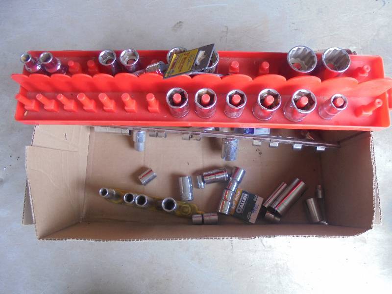 Lot - Sockets, etc