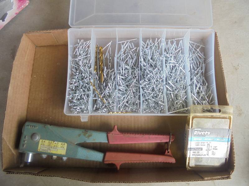 Rivet Gun & Rivets