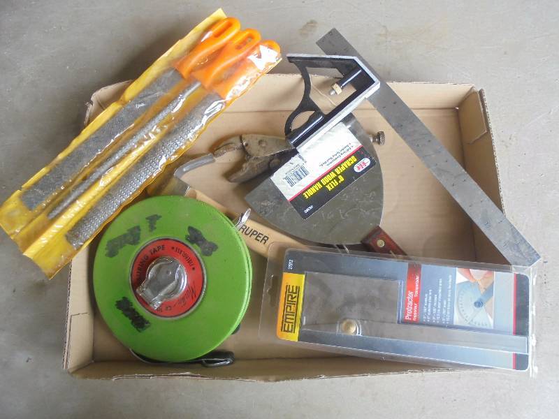 Lot - Misc, Tape Measure, Hammer, Protractor
