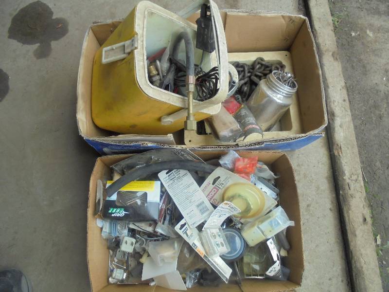 Lot - Misc Hardware, Nails, etc
