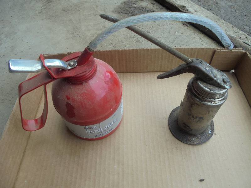 Pair - Oil Cans