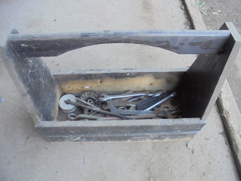 Wood Carpenter Box wContent