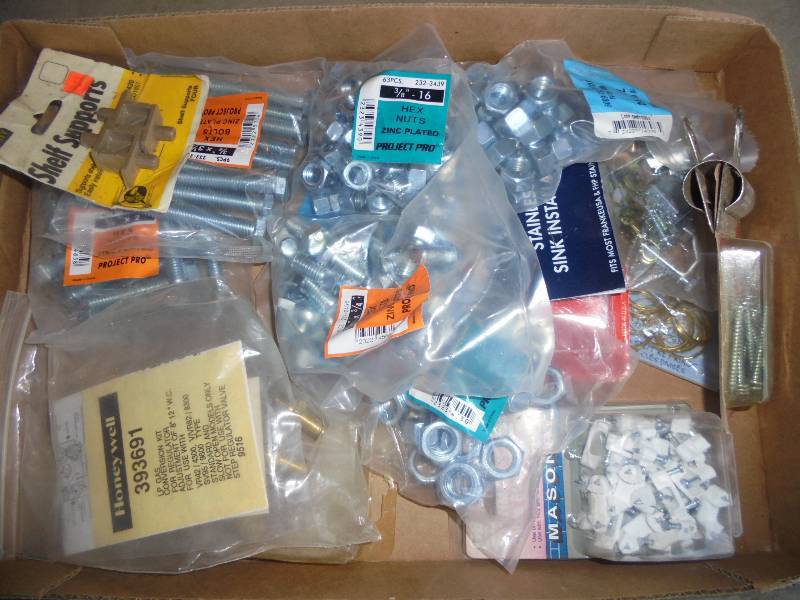 Lot - Misc Hardware