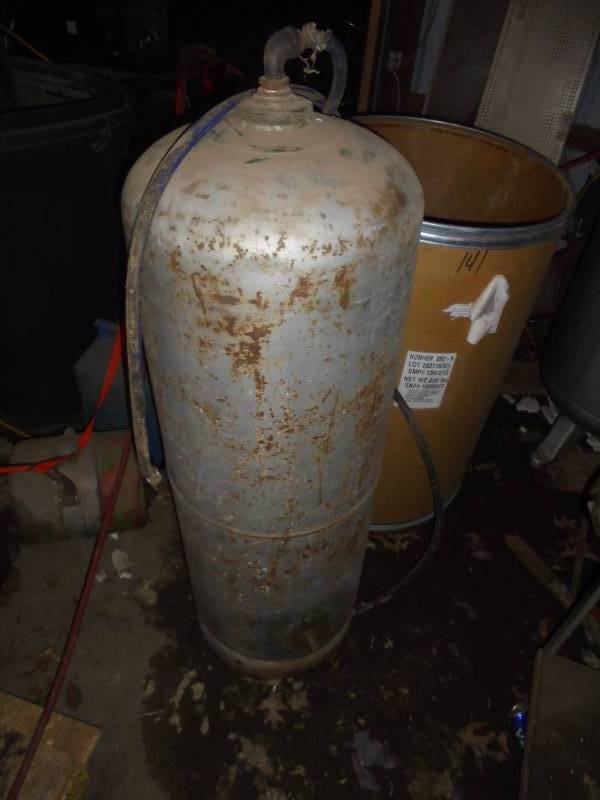 100lb Propane Tank