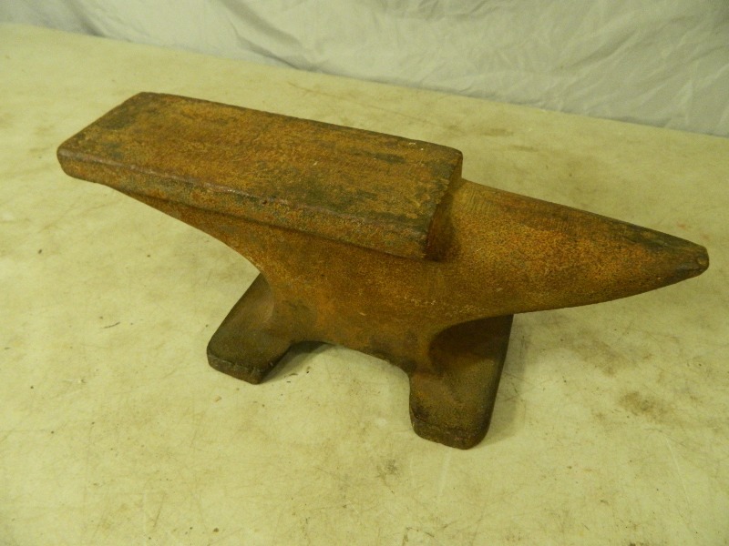 lot 45 image: Anvil